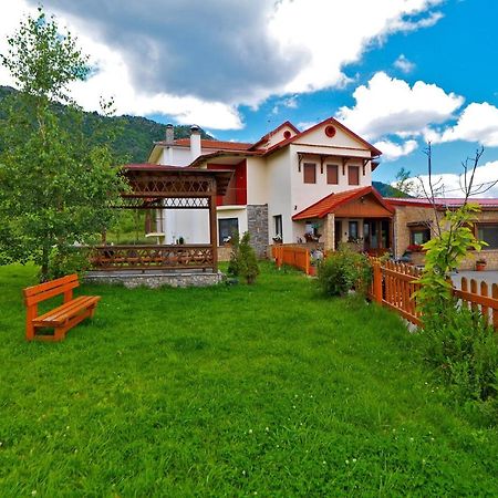 Villa Alexandra غريفينا المظهر الخارجي الصورة